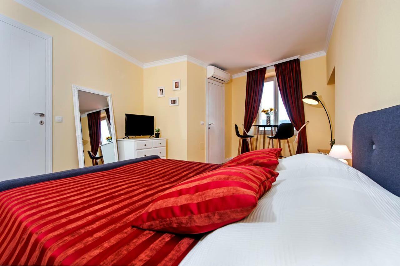 Adriatic Royal Sea View Apartment Rovinj Exterior photo