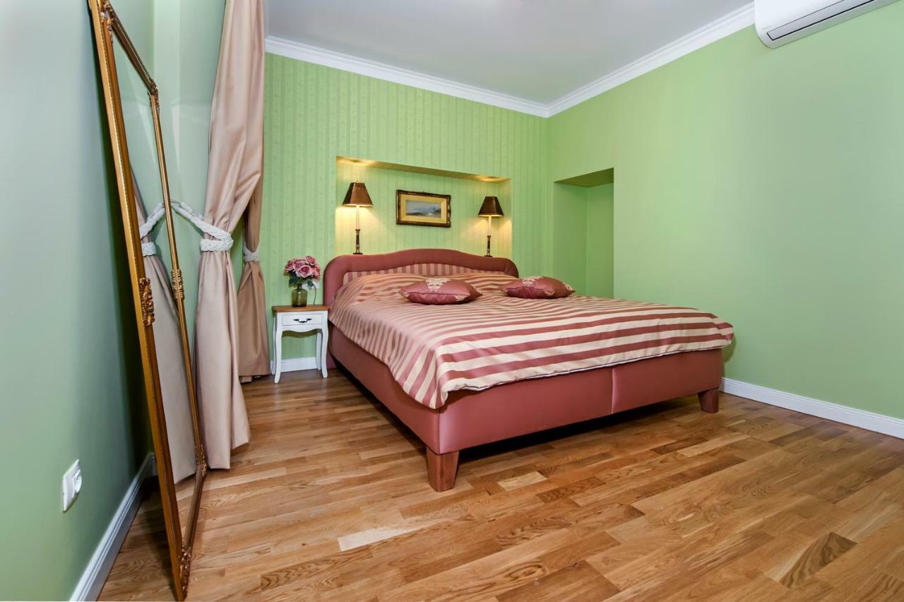 Adriatic Royal Sea View Apartment Rovinj Exterior photo